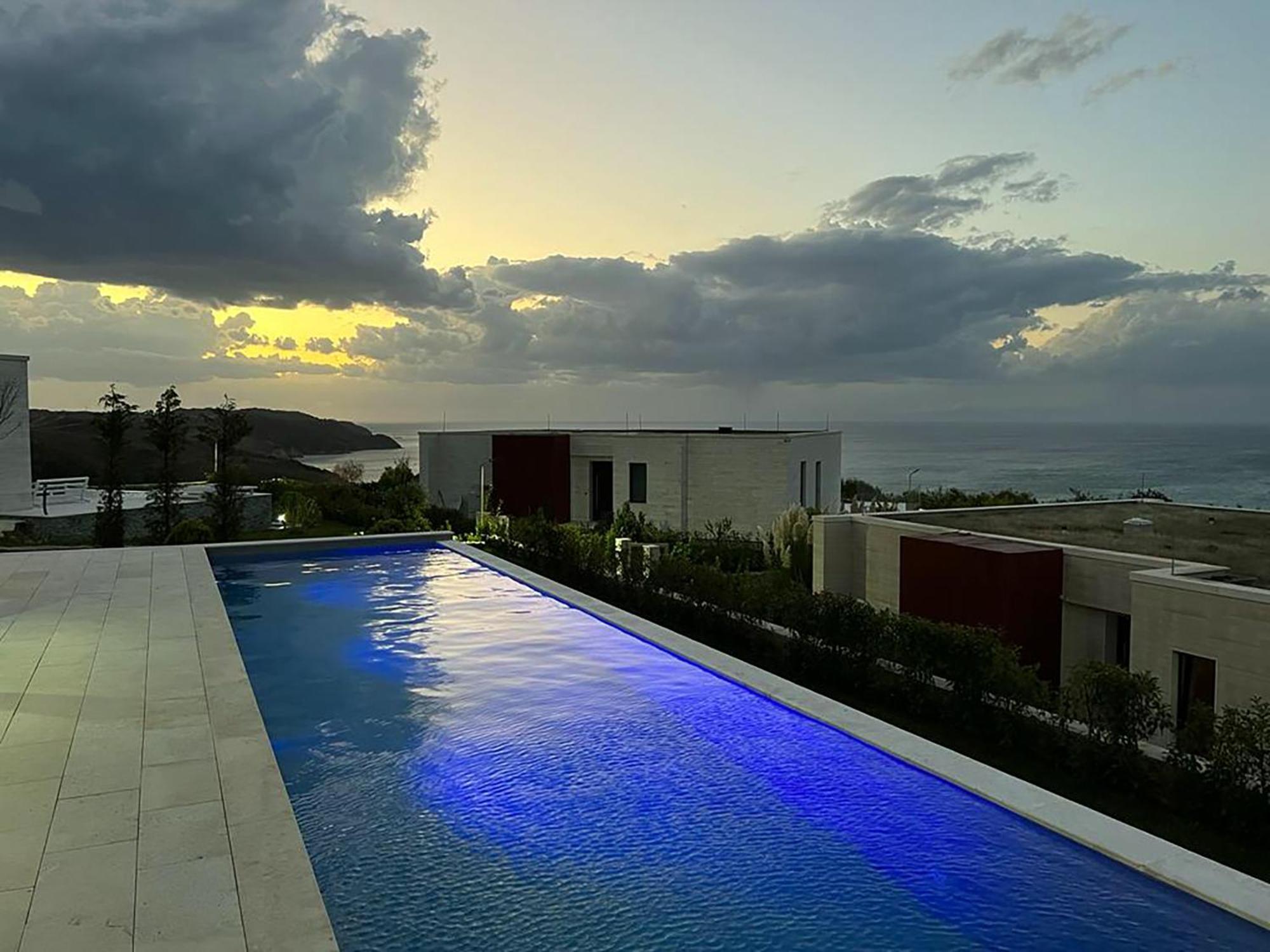 Villa Deluxe Jante Infinity Pool Durrës